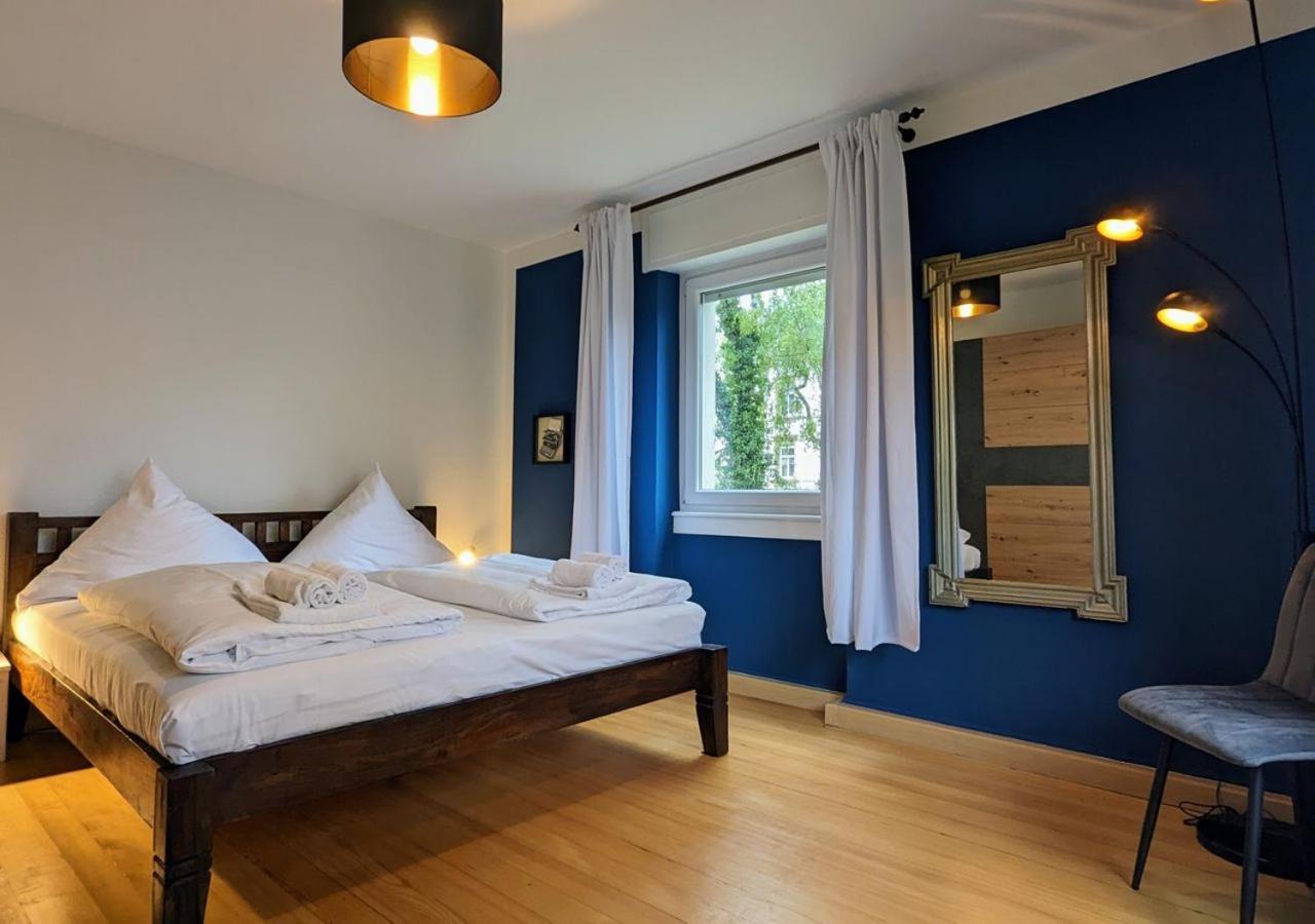 65Qm Altbaucharme Mit Zwei Balkonen Apartment Карлсруе Екстериор снимка
